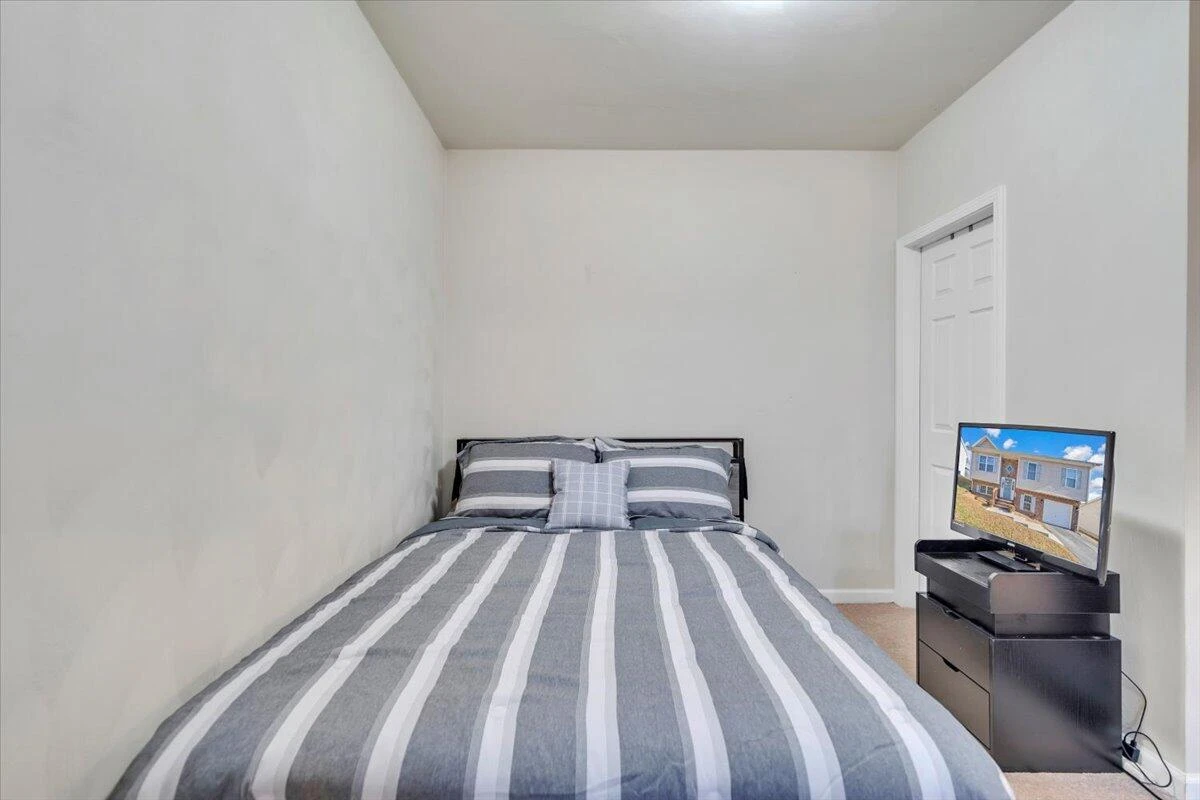 317 Timothy LN - Photo 36