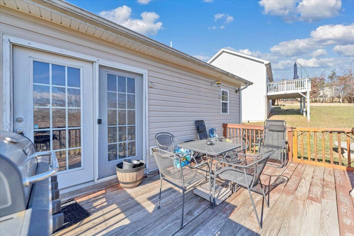317 Timothy LN - Photo 43