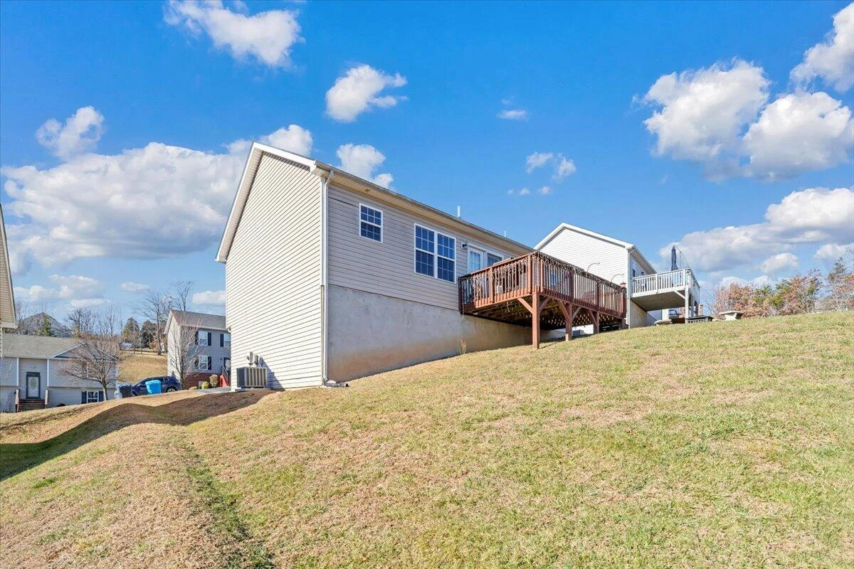 317 Timothy LN - Photo 49
