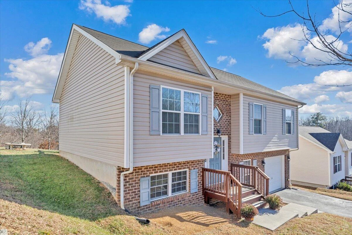 317 Timothy LN - Photo 9