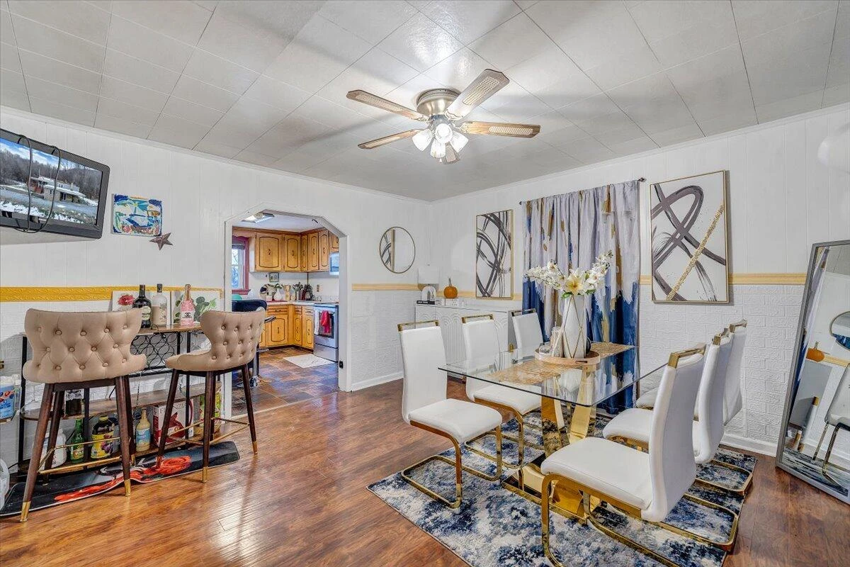 2412 Quarterwood RD - Photo 22