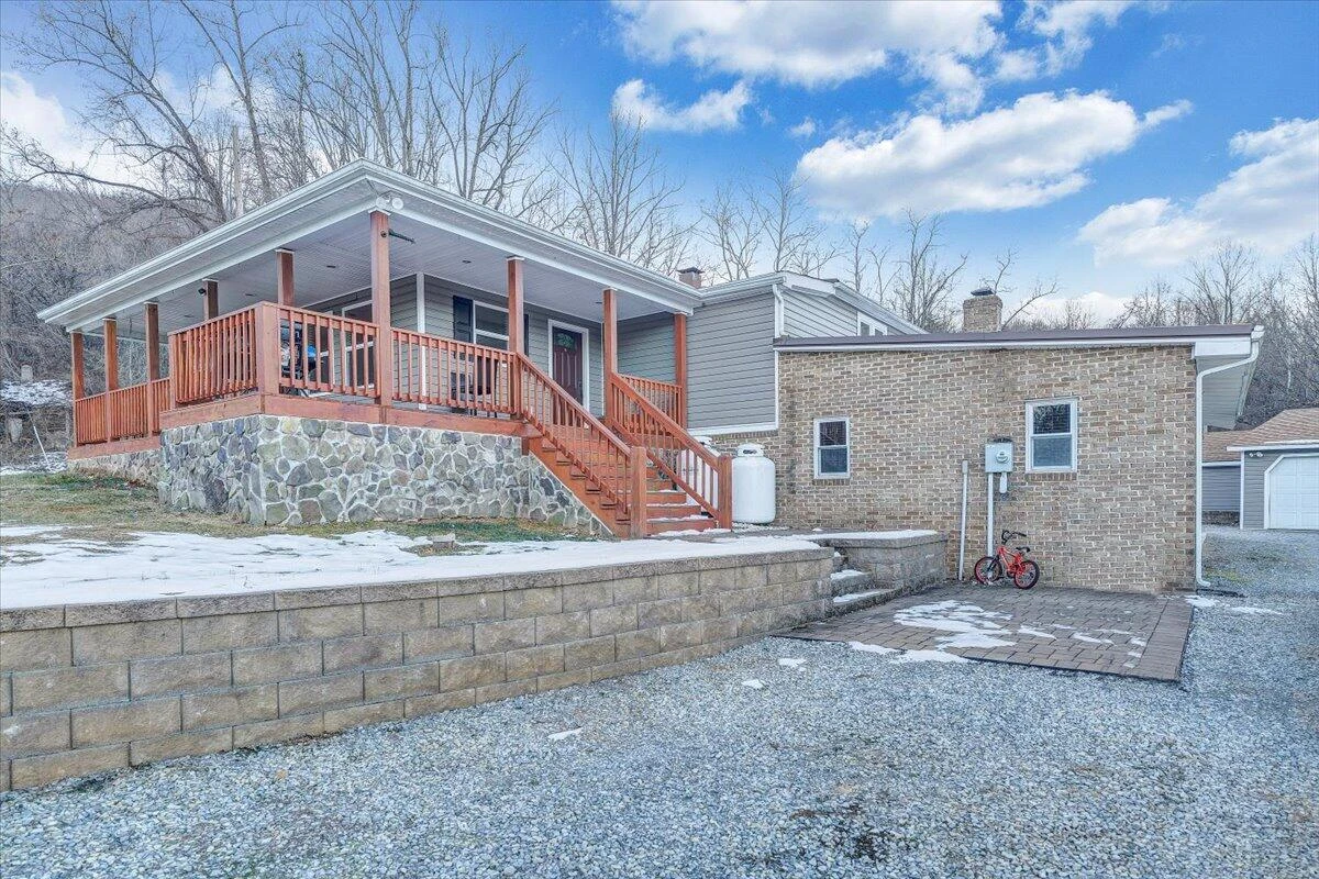 2412 Quarterwood RD - Photo 9