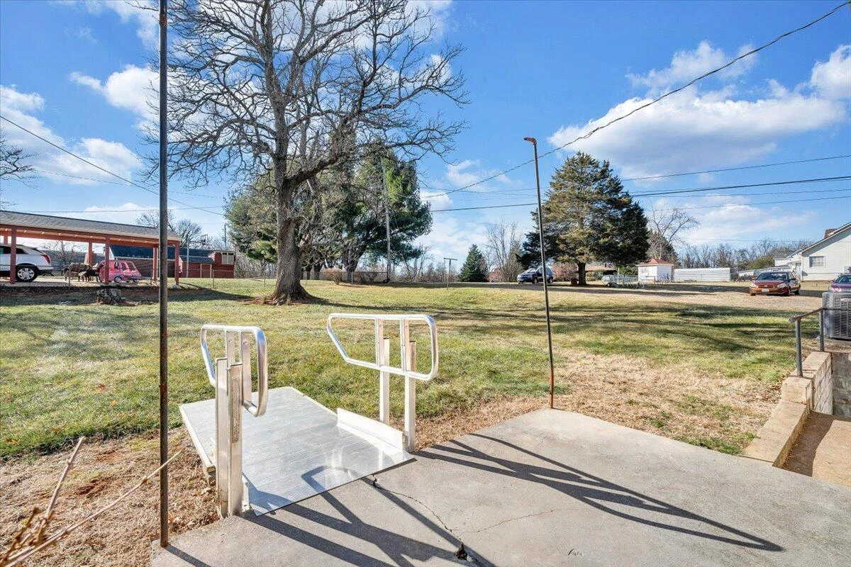 3808 Cove RD - Photo 30