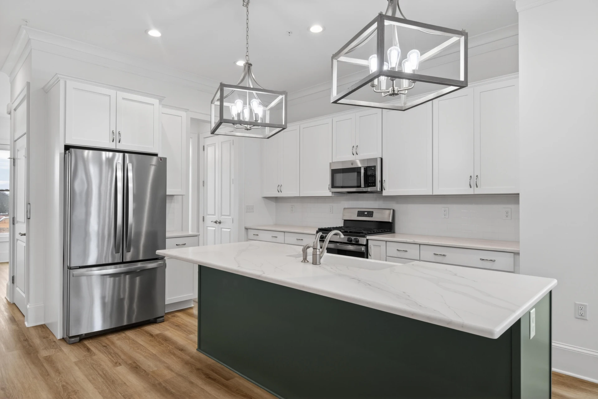 520 Belvedere AVE - Photo 12