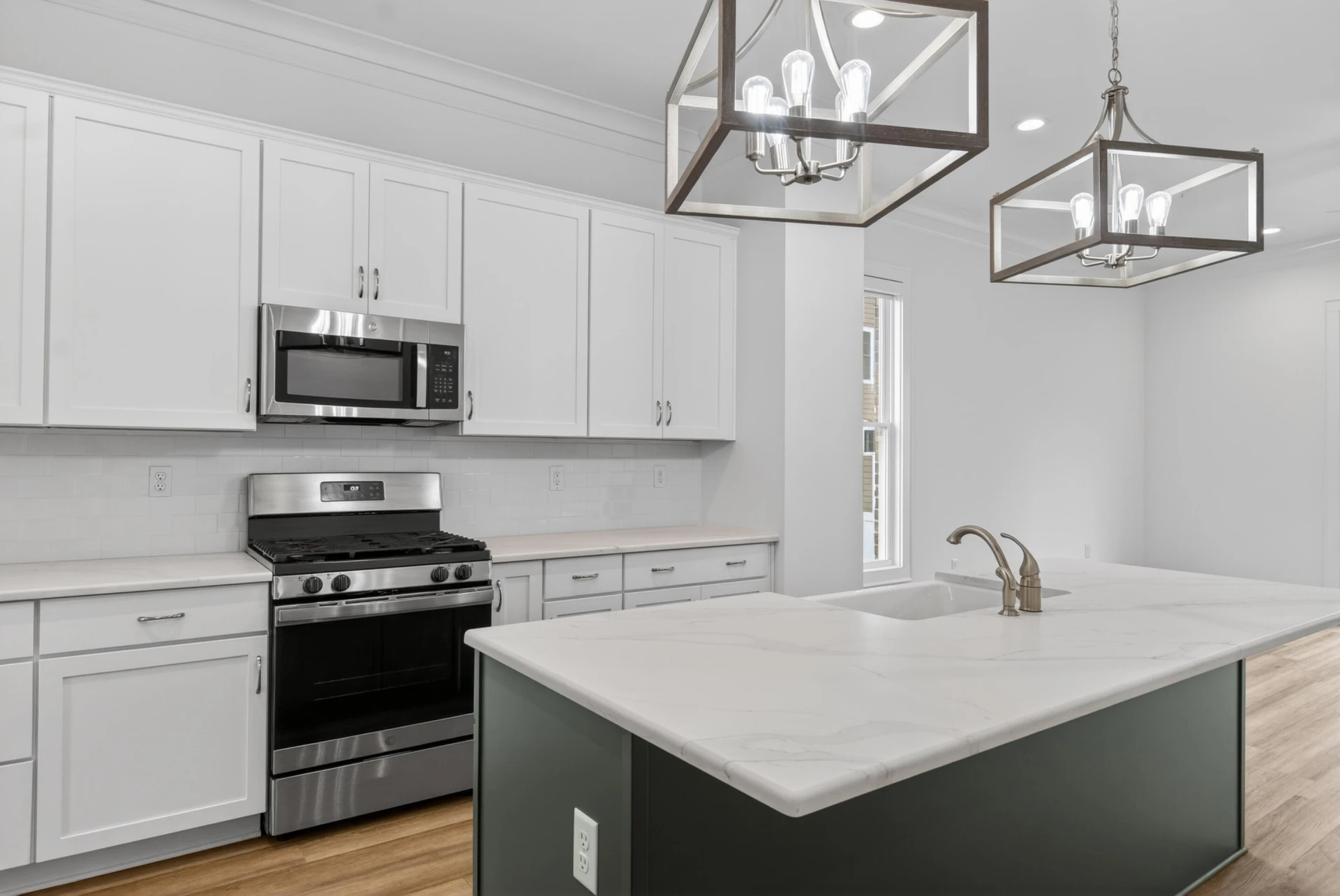 520 Belvedere AVE - Photo 13