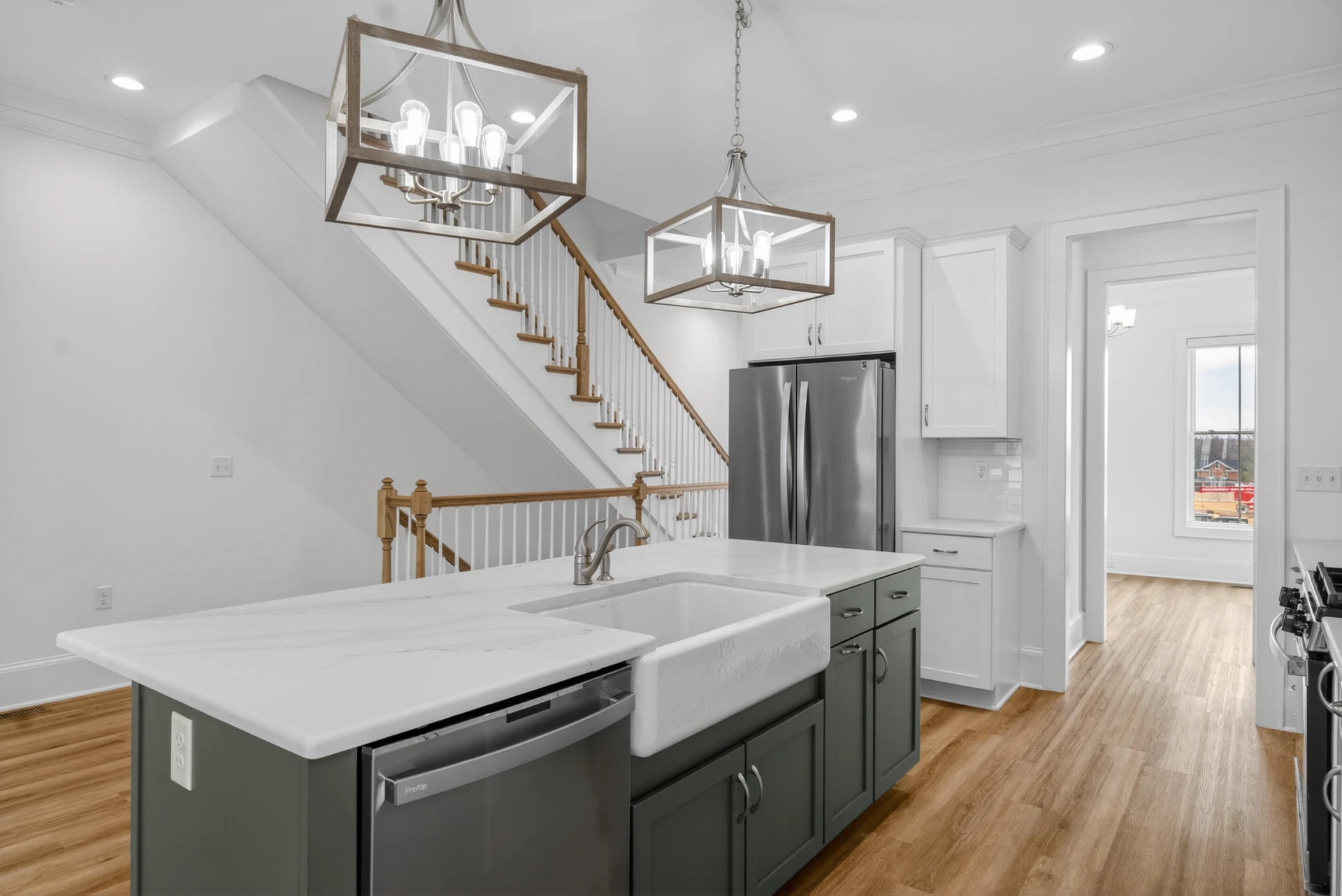 520 Belvedere AVE - Photo 15