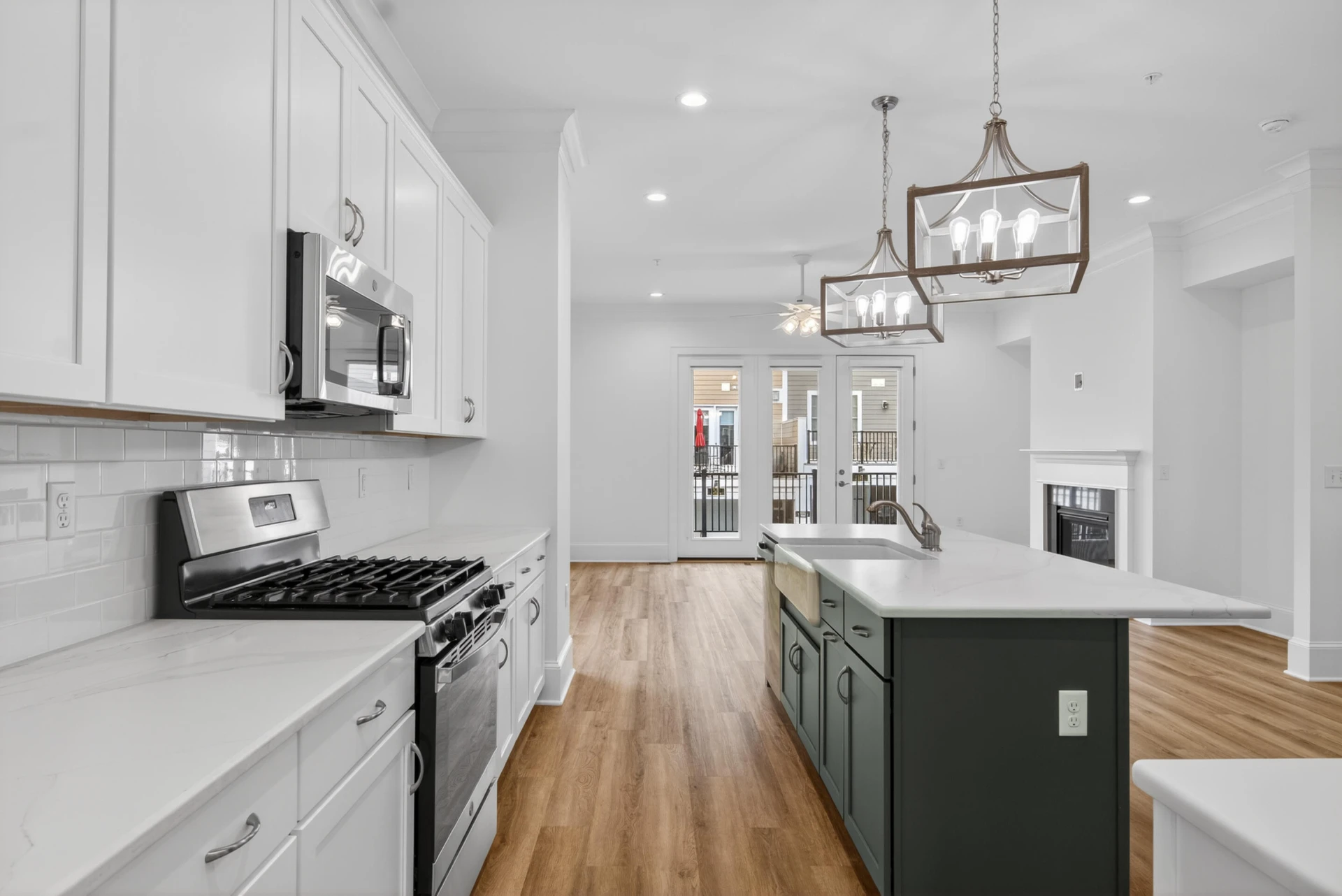 520 Belvedere AVE - Photo 16