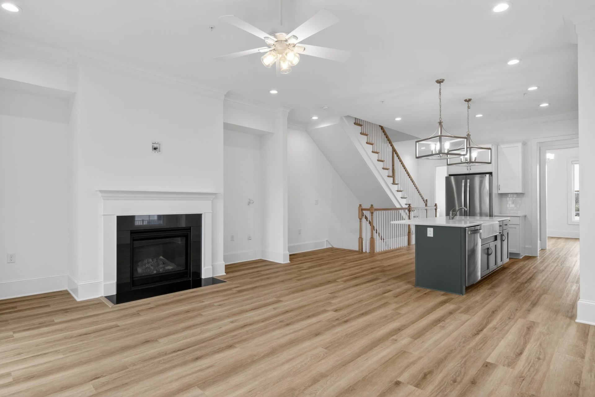 520 Belvedere AVE - Photo 22