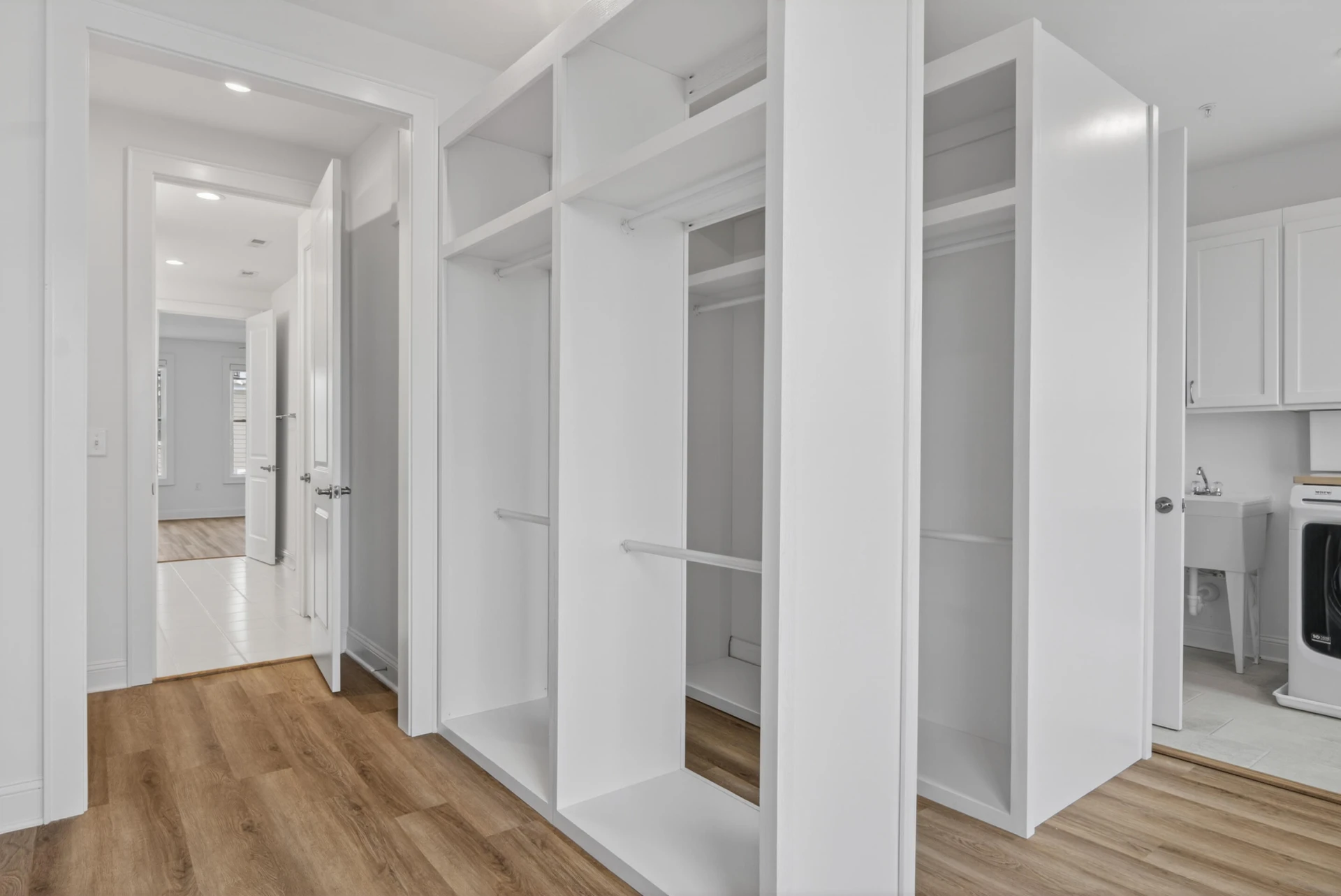 520 Belvedere AVE - Photo 37