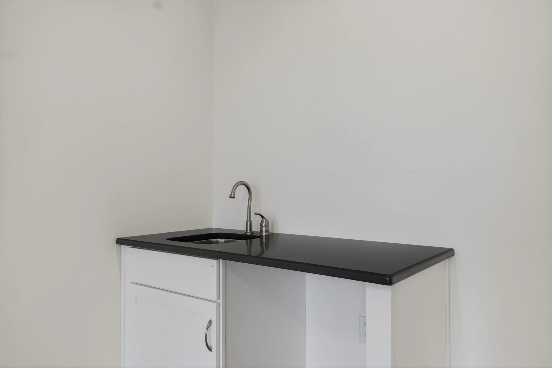 520 Belvedere AVE - Photo 42