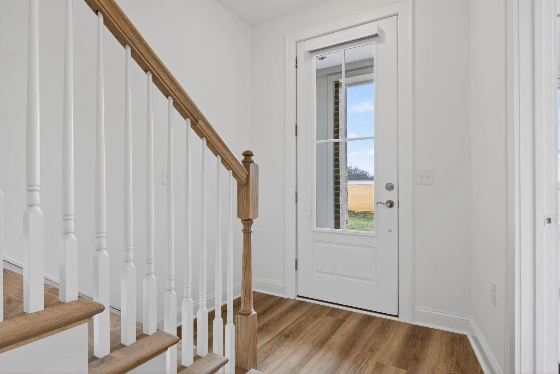 520 Belvedere AVE - Photo 5