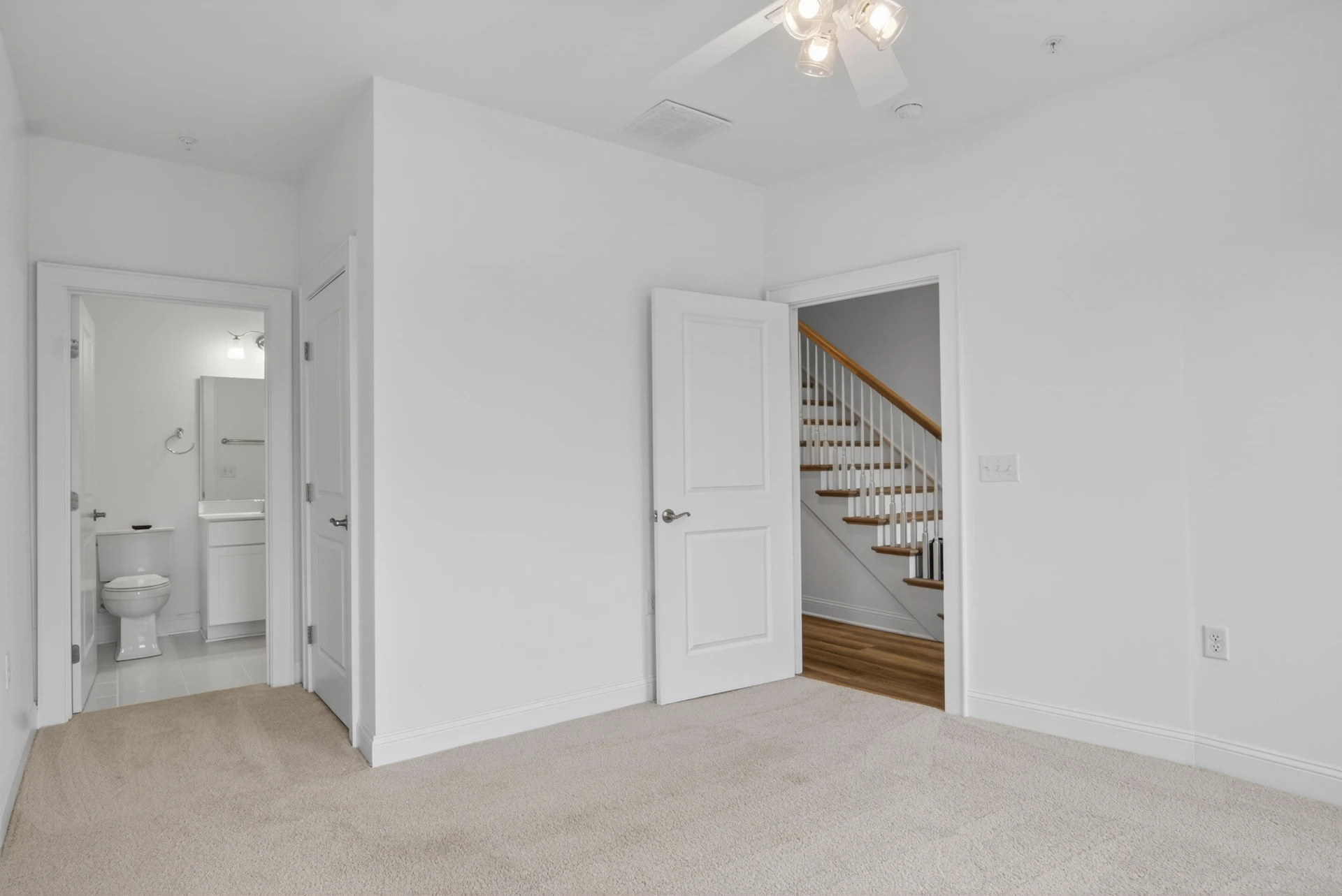 520 Belvedere AVE - Photo 6