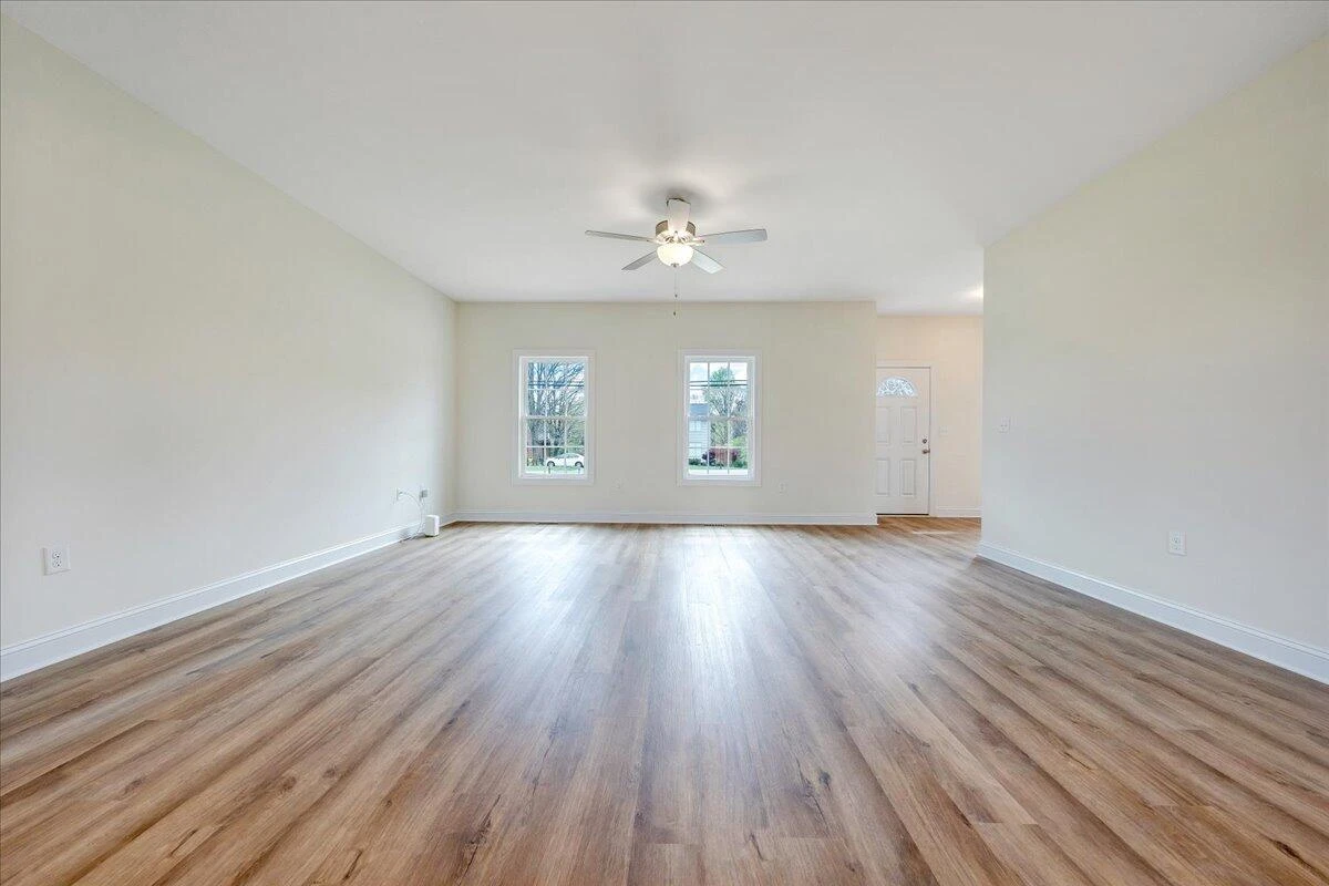 300 Ridgley LN - Photo 4