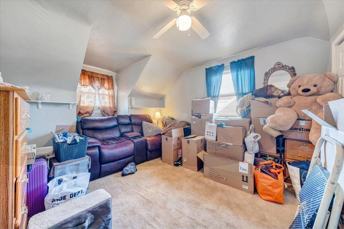 2913 Ravenwood AVE - Photo 21
