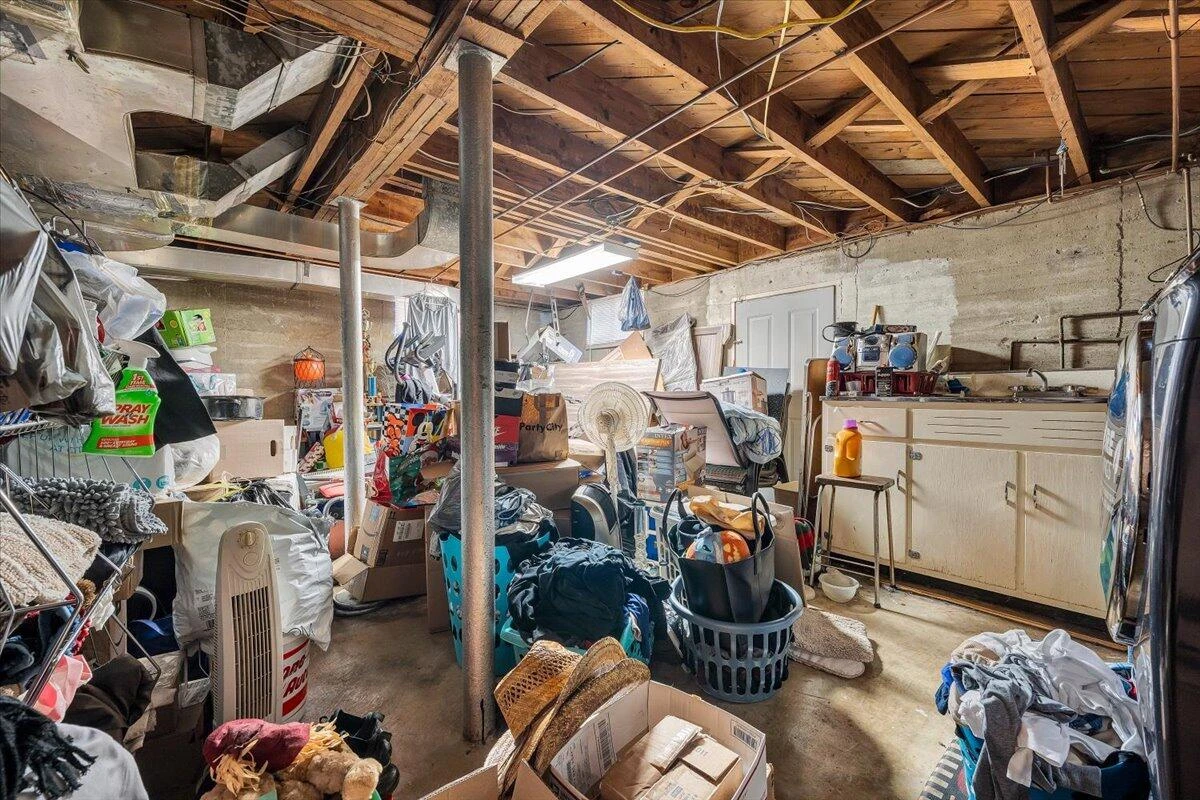2913 Ravenwood AVE - Photo 25