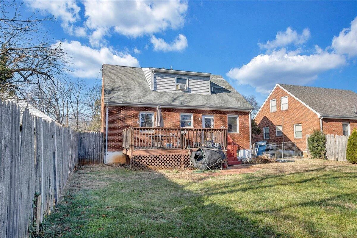 2913 Ravenwood AVE - Photo 28