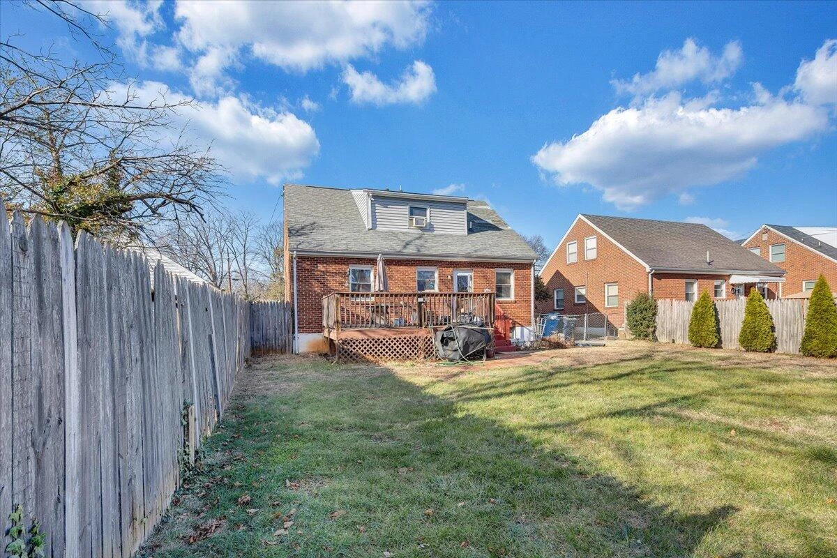 2913 Ravenwood AVE - Photo 29