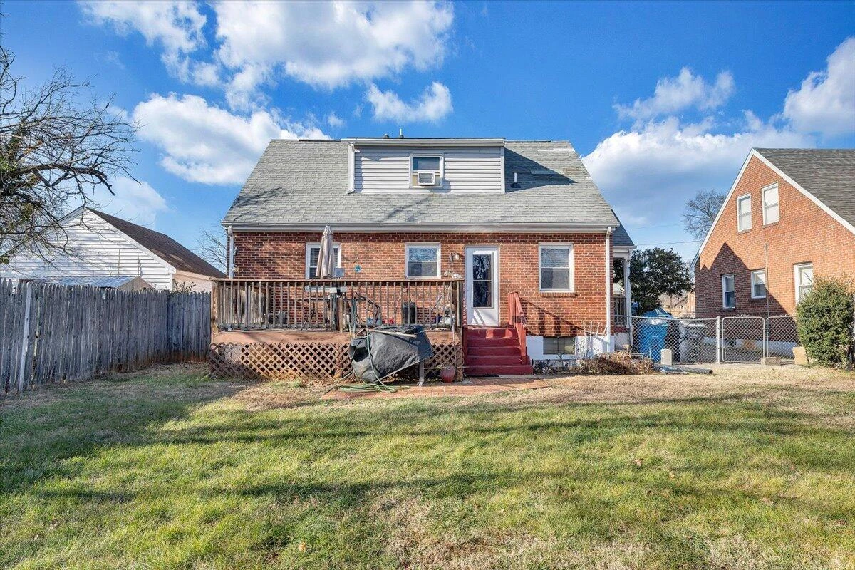 2913 Ravenwood AVE - Photo 30