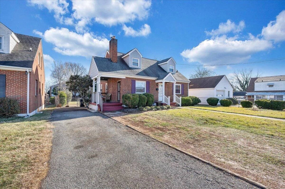 2913 Ravenwood AVE - Photo 35