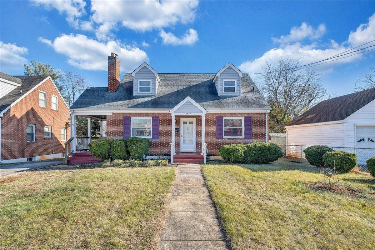 2913 Ravenwood AVE - Photo 36