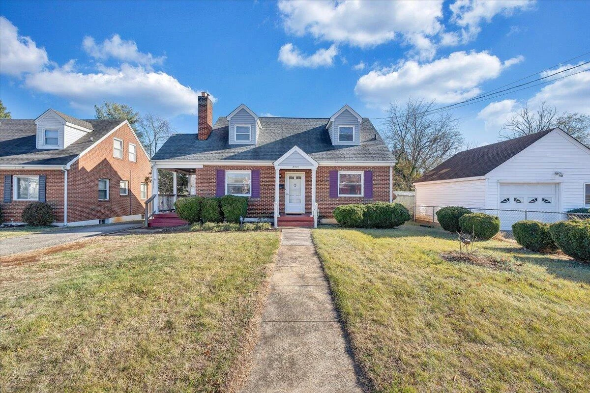 2913 Ravenwood AVE - Photo 37