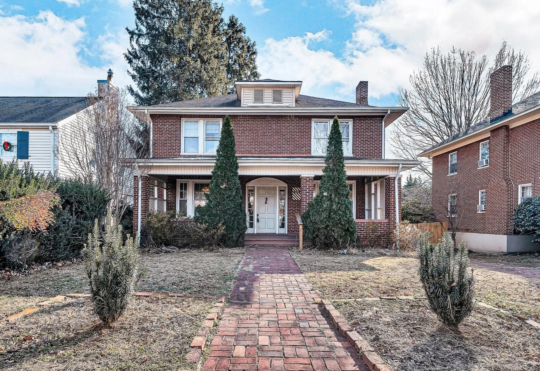 1844 Blenheim RD