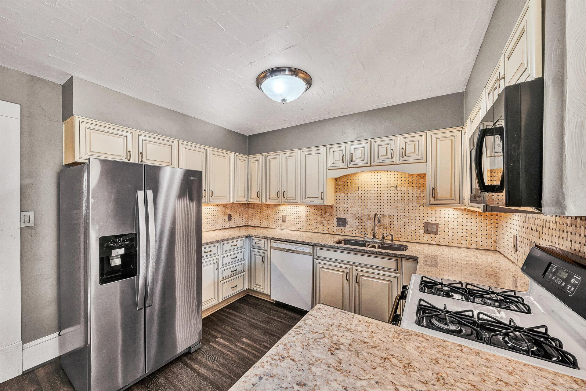 1844 Blenheim RD - Photo 11