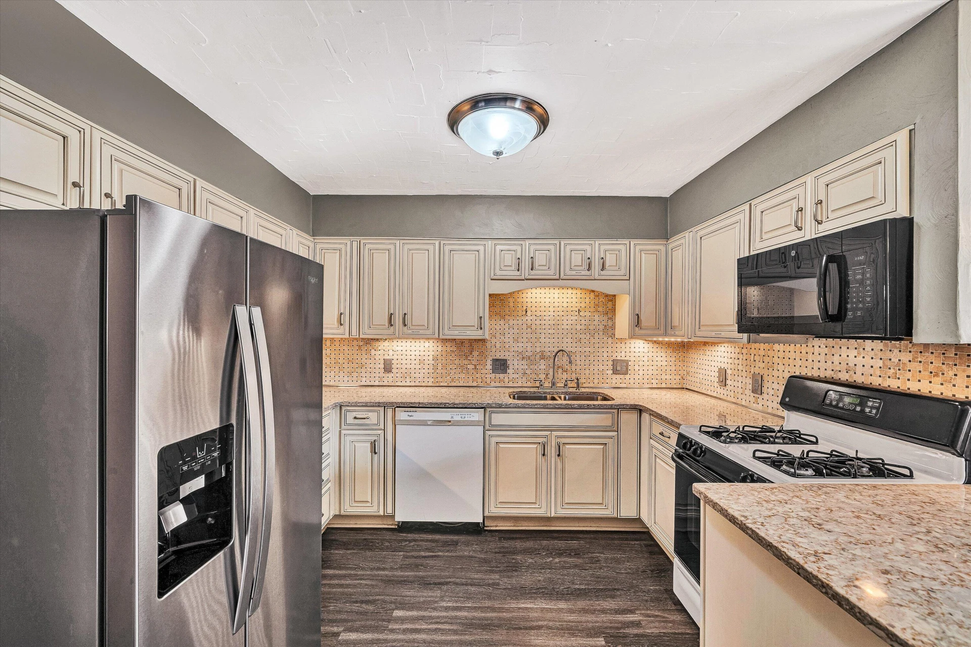 1844 Blenheim RD - Photo 12