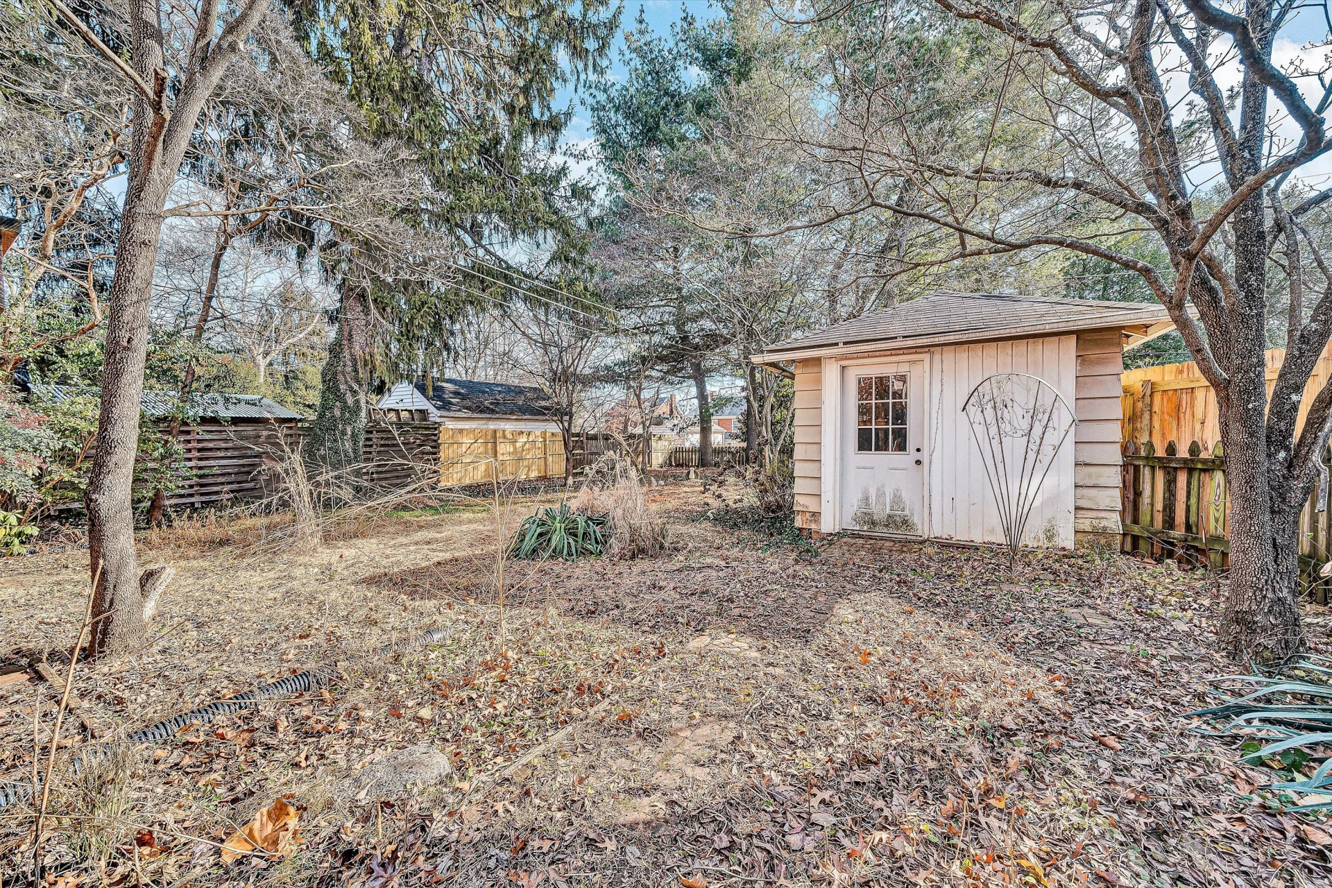 1844 Blenheim RD - Photo 27