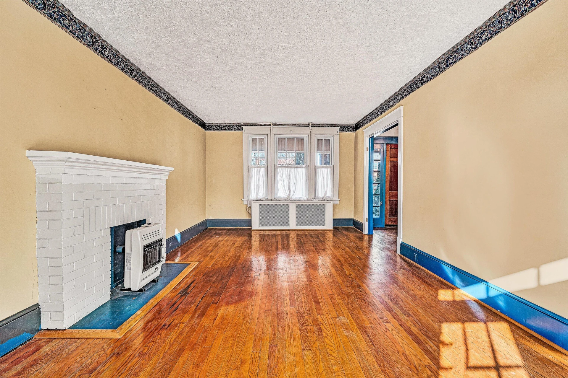 1844 Blenheim RD - Photo 8