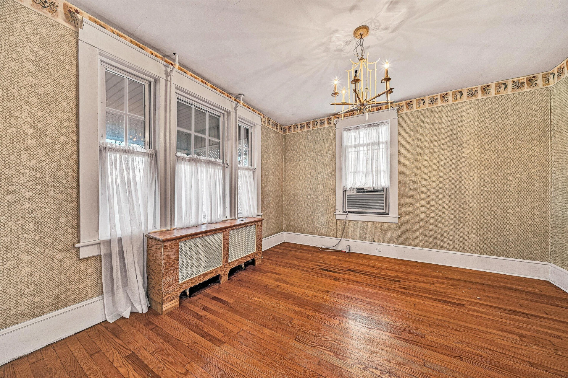 1844 Blenheim RD - Photo 9