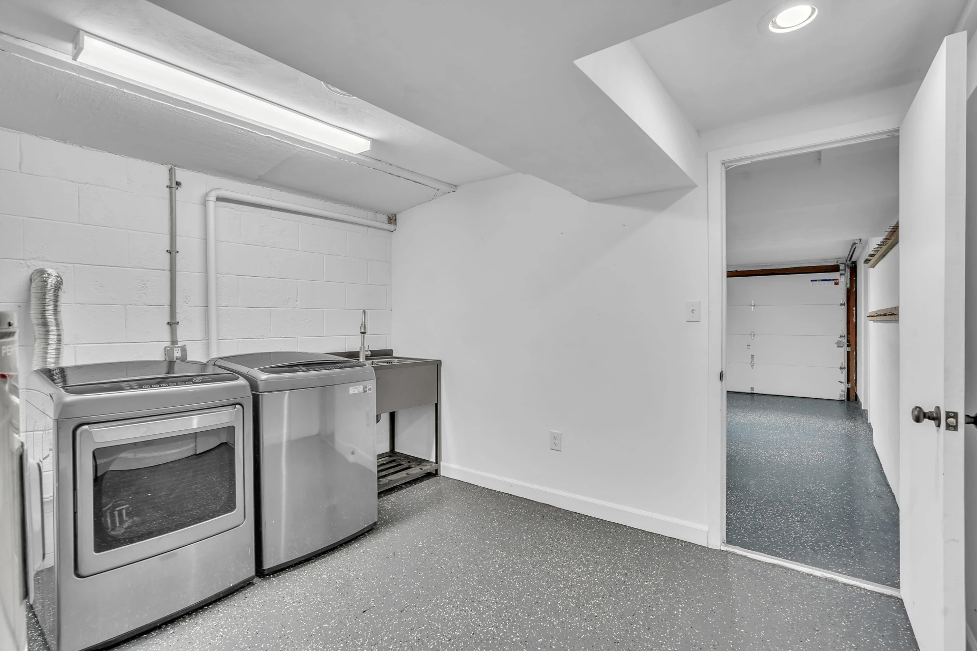 7923 Poor Mountain RD - Photo 36