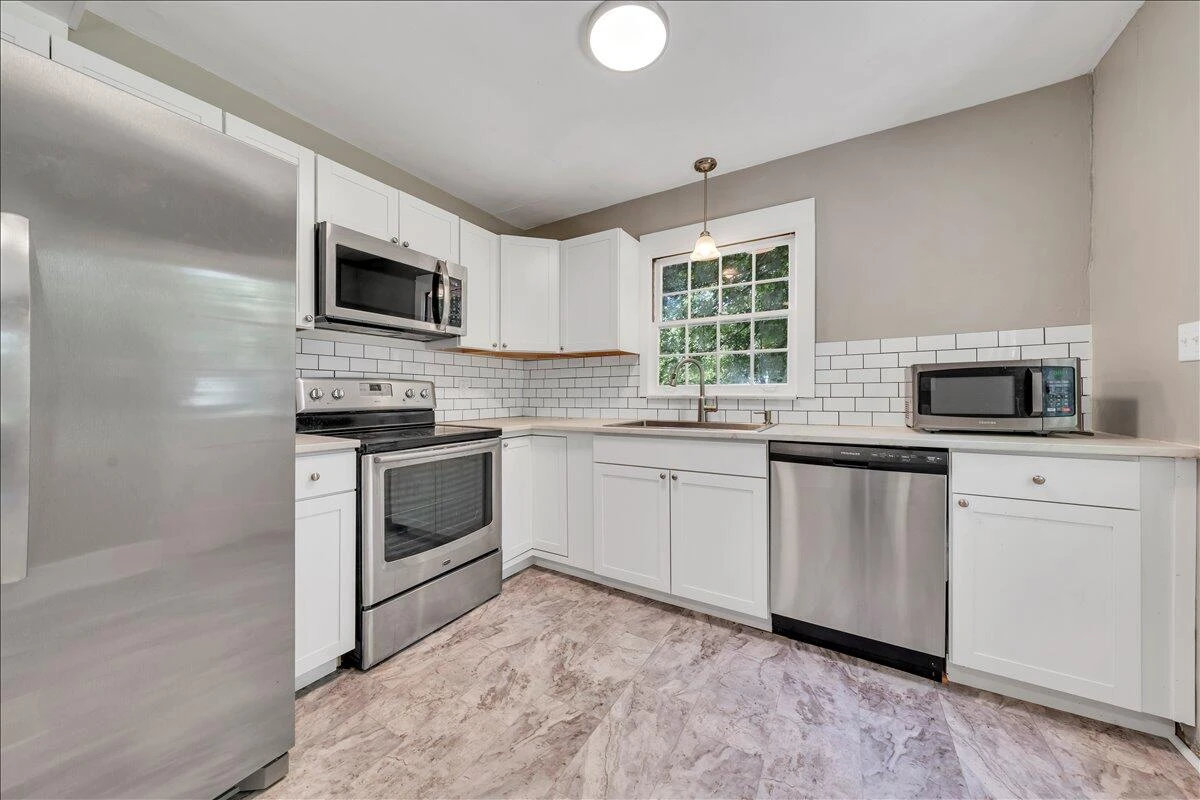 817 Hanover AVE - Photo 14