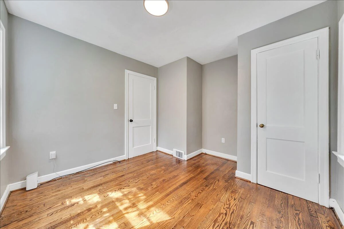 817 Hanover AVE - Photo 19