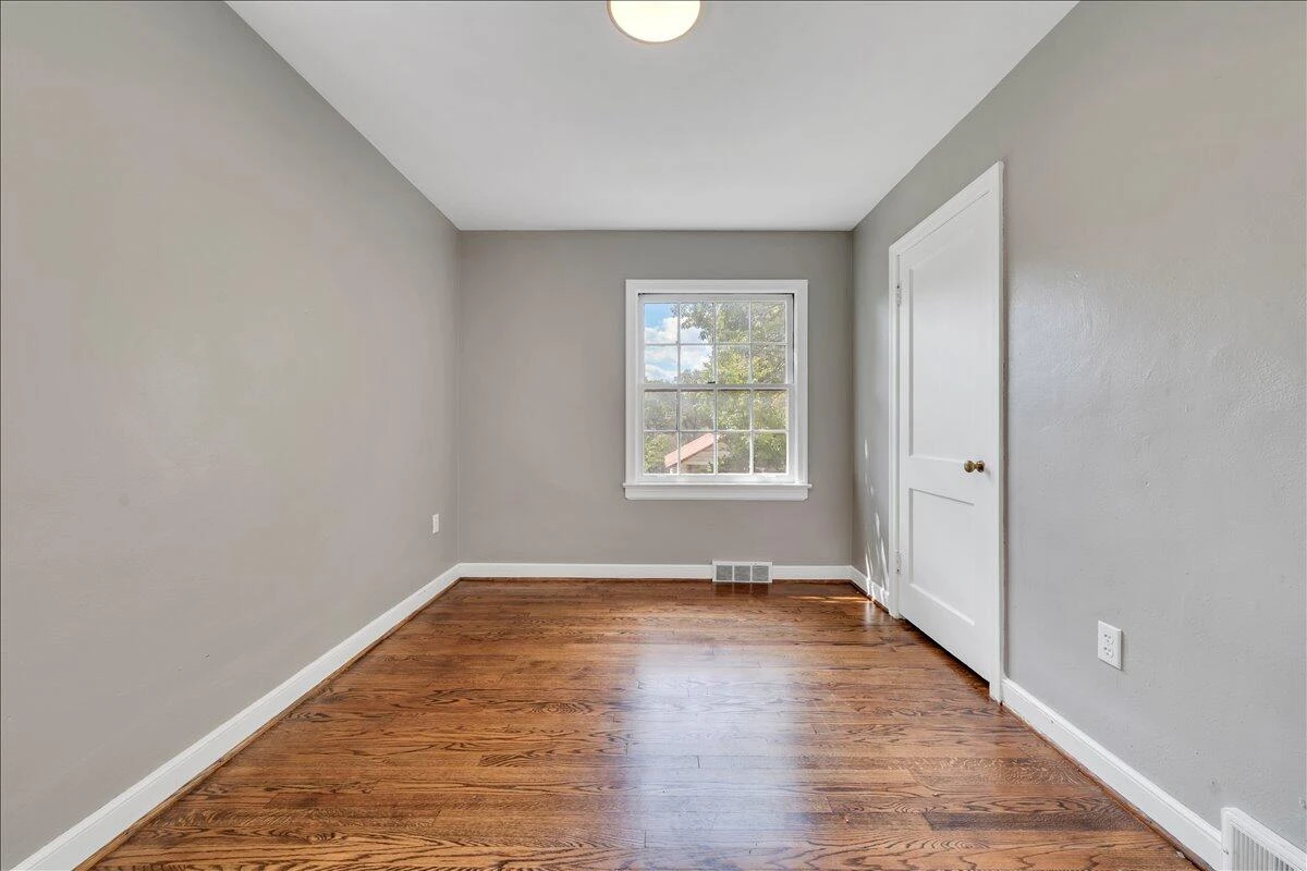 817 Hanover AVE - Photo 21