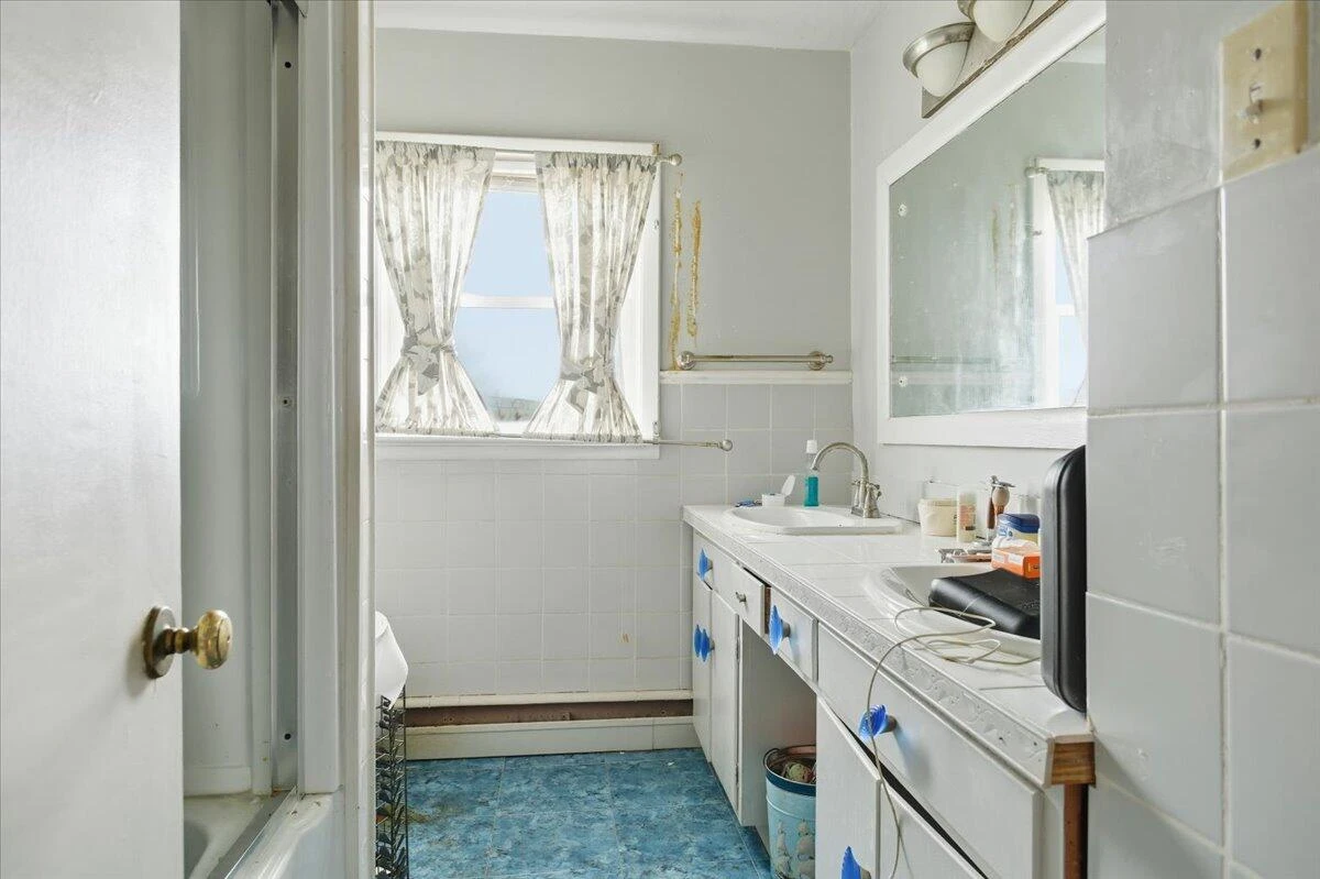 3636 Grandview AVE - Photo 13