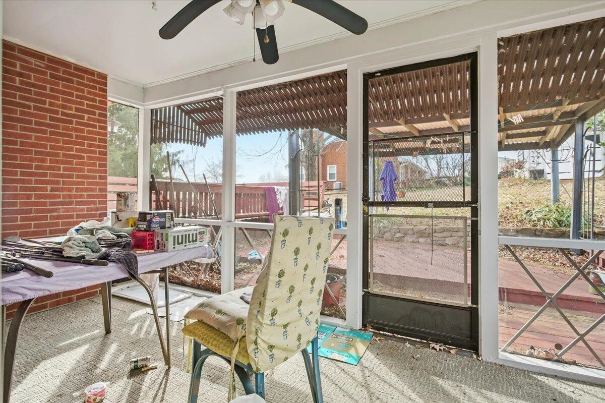 3636 Grandview AVE - Photo 18