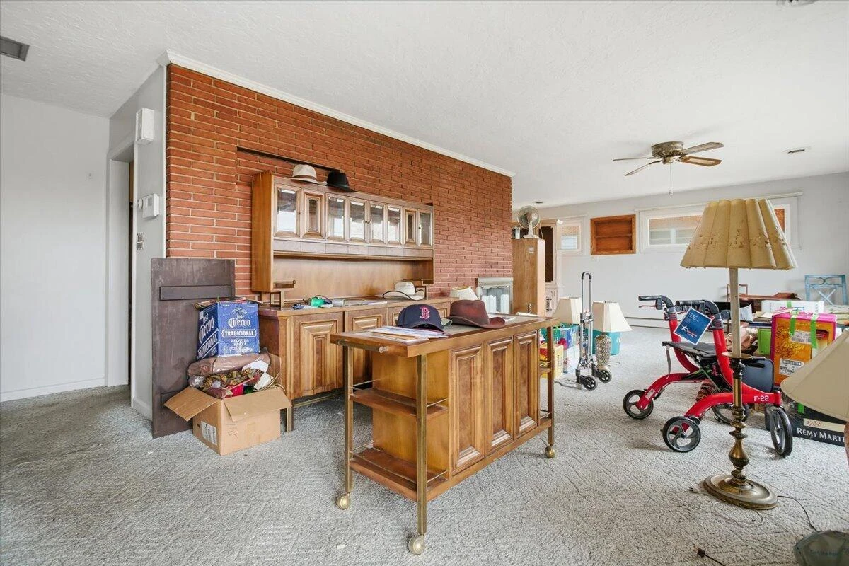 3636 Grandview AVE - Photo 2