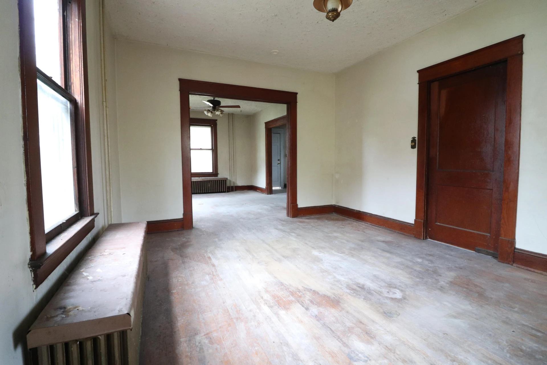 113 Pine ST - Photo 4