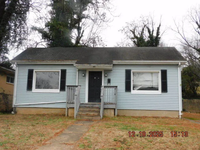 1222 Hamilton TER