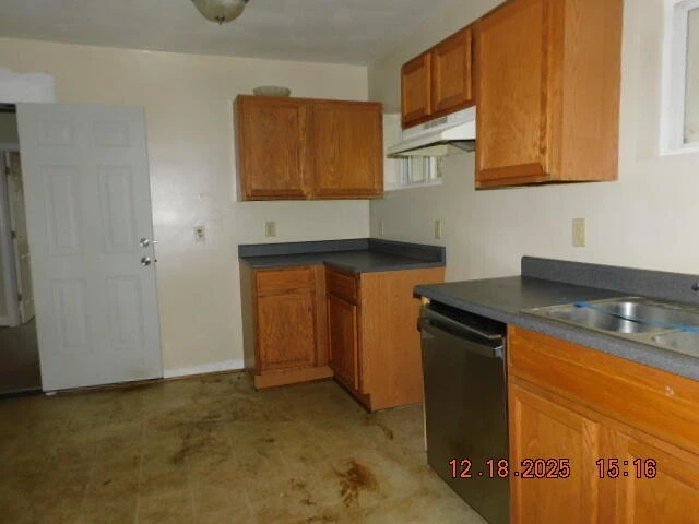 1222 Hamilton TER - Photo 6