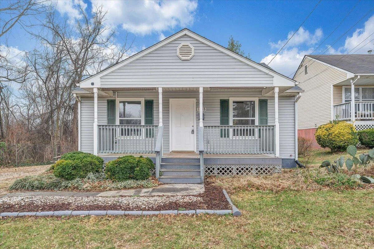 1208 Cleveland AVE