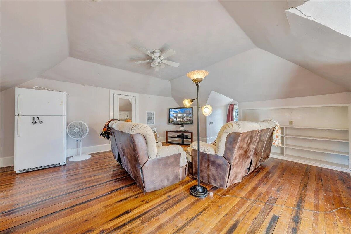 501 Roanoke BLVD - Photo 15