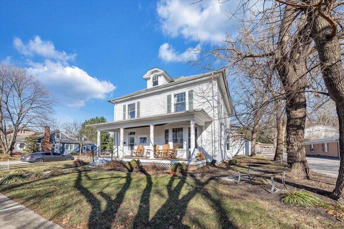 501 Roanoke BLVD - Photo 2