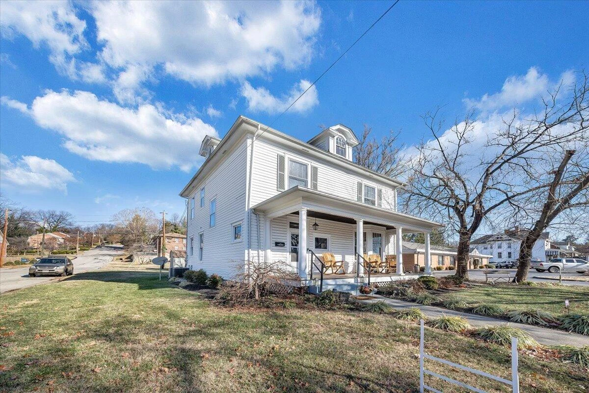 501 Roanoke BLVD - Photo 5