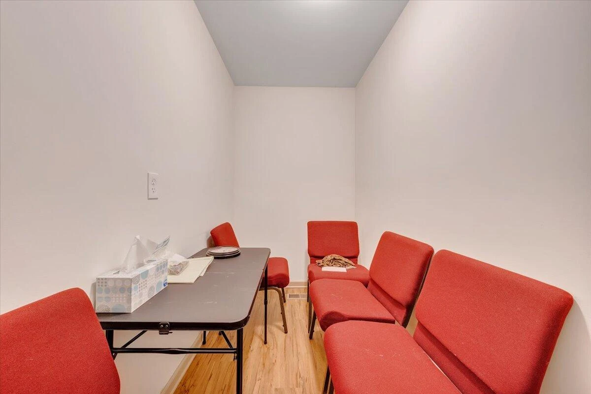 418 Beverly AVE - Photo 20