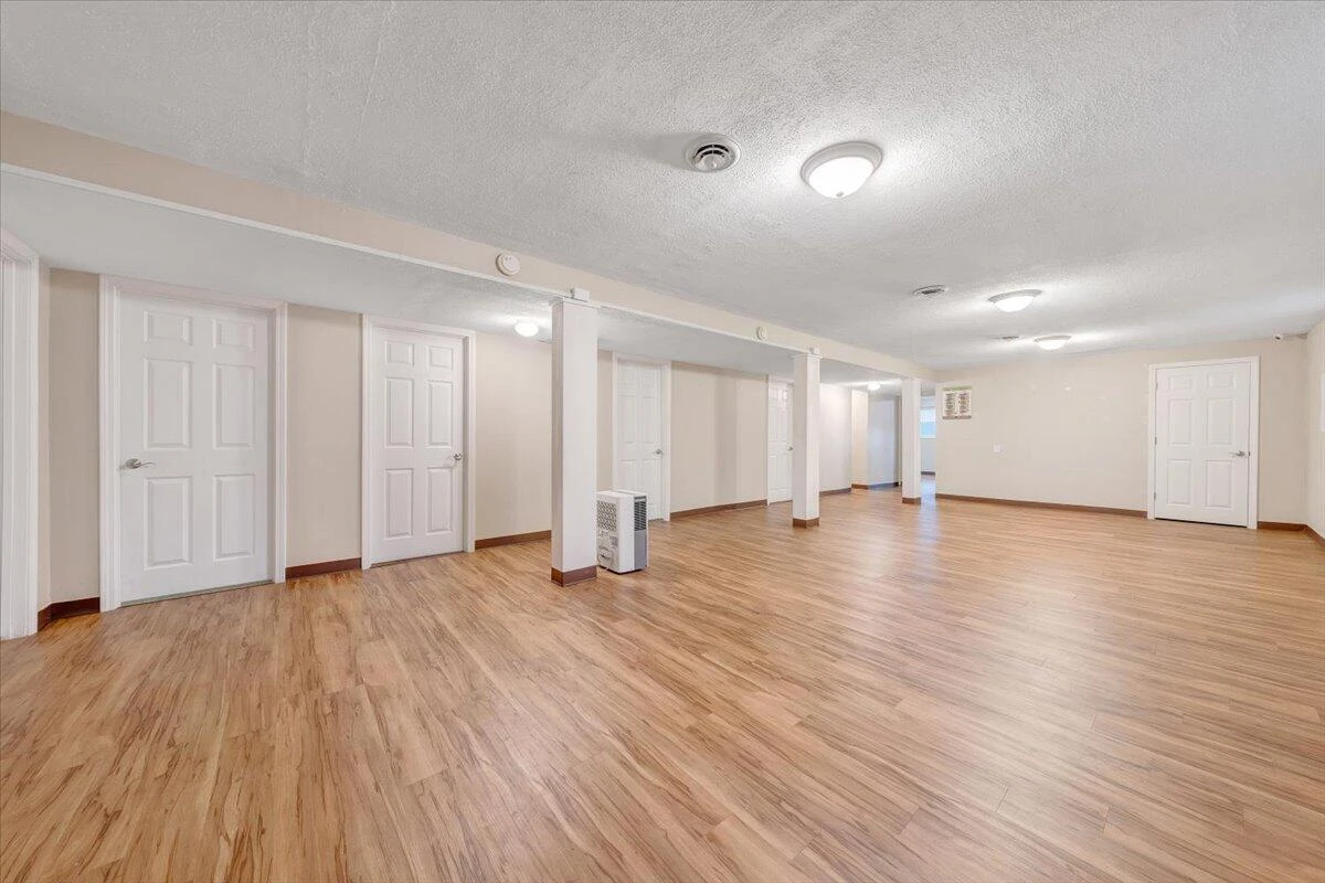 418 Beverly AVE - Photo 25