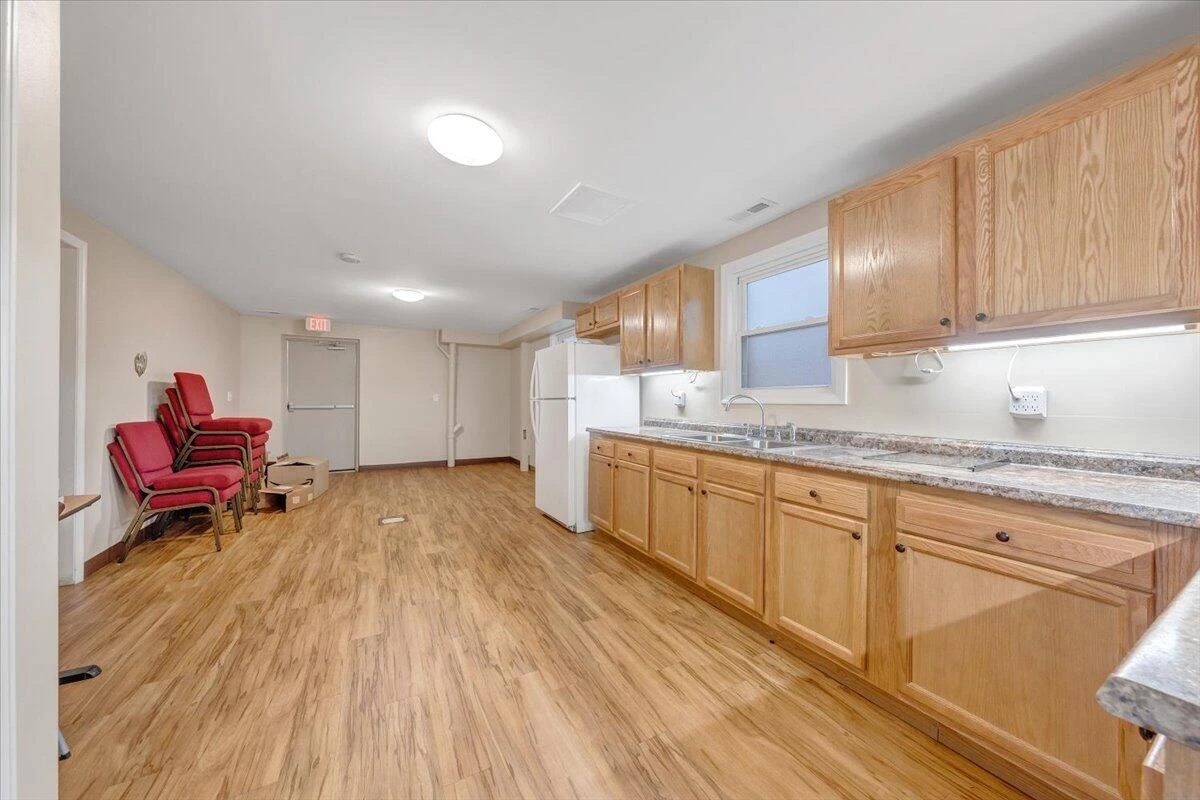 418 Beverly AVE - Photo 27
