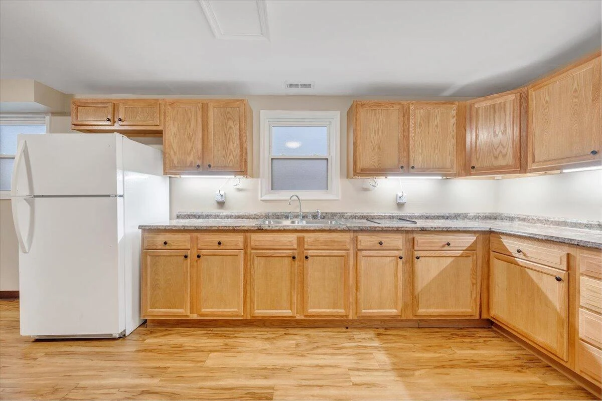 418 Beverly AVE - Photo 28