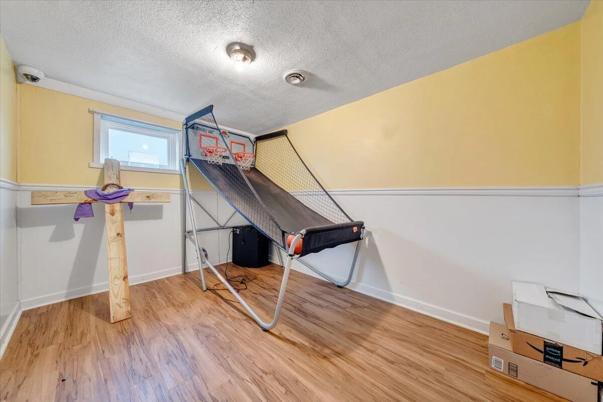 418 Beverly AVE - Photo 34